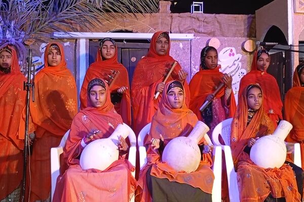 رونمایی از کتاب «ارگیز گردنی» در شمیل بندرعباس