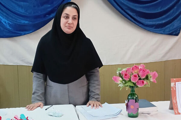 افتتاحیه سفیران سلامت در دبیرستان آمنه‌_کوثر شهرستان فیروزه