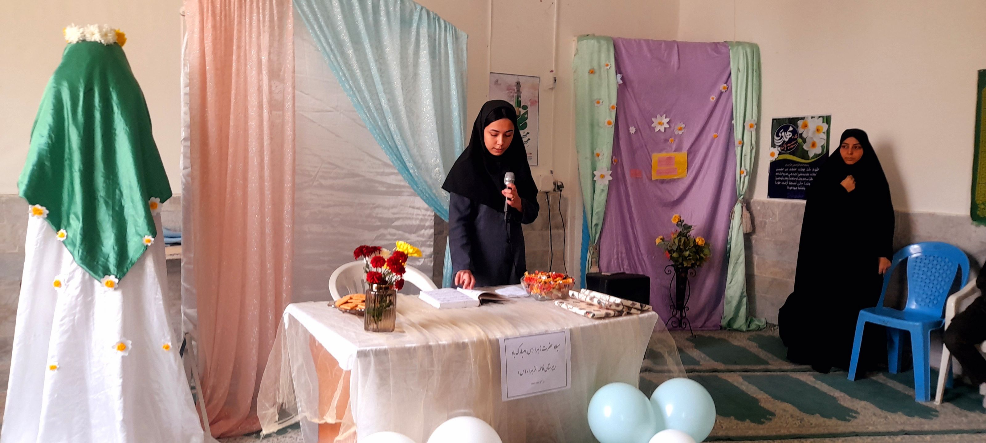 جشن باشکوه میلاد حضرت زهرا (س) در دبیرستان فاطمه‌الزهرا(س)