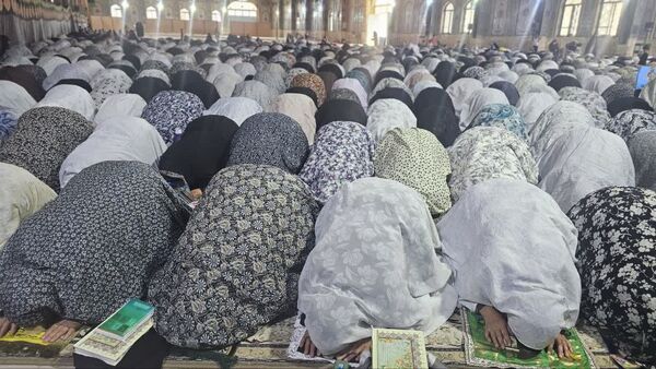 نماز جمعه یاسوج؛ جلوه‌ای از وحدت و دینداری مردم مرکز کهگیلویه و بویراحمد