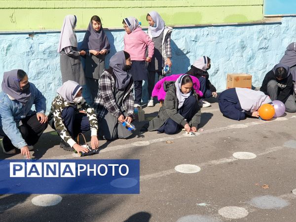 حضور فعال دانش‌آموزان مدارس منطقه پردیس در نمایشگاه «ماها» 