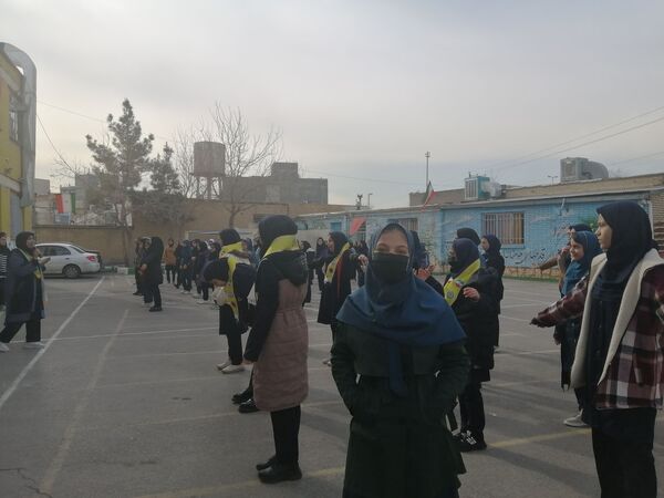 اجرای طرح همنوا در دبیرستان دخترانه نوید ناحیه پنج مشهد