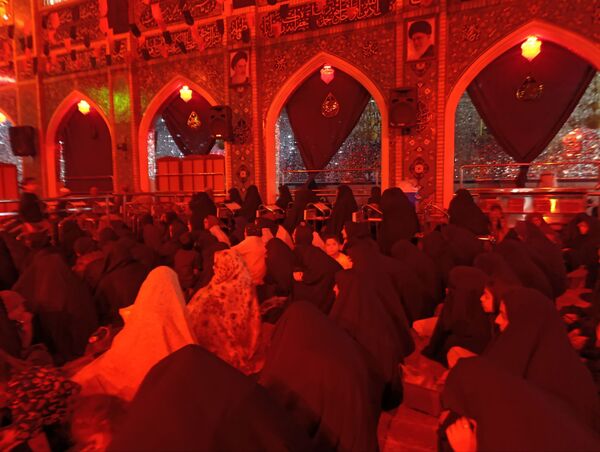 برگزاری مراسم شب ششم عزاداری امام حسین(ع) در تکیه ابوالفضلی نیشابور