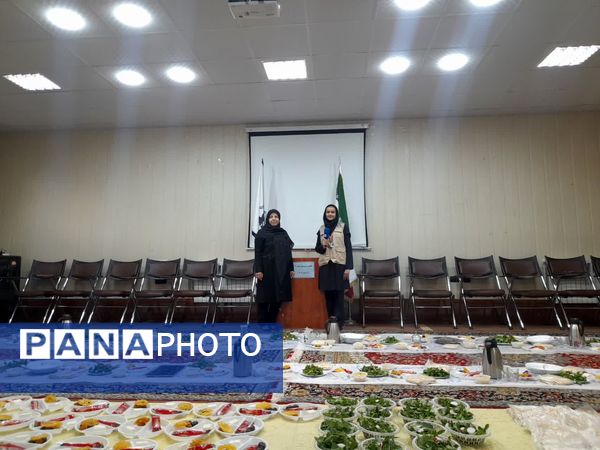 افطاری در دبیرستان صفورا ۲ ناحیه هفت مشهد