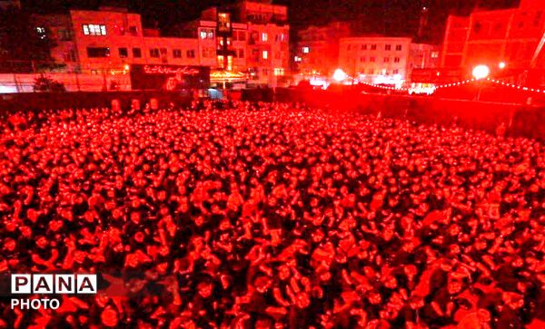 مراسم عزاداری رهبر شهید در شهر هشتگرد 