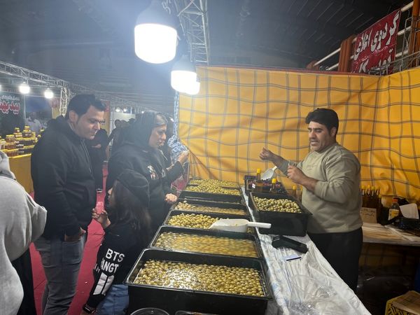 نمایشگاه غرفه‌های پاییزه در شهرستان دهلران 