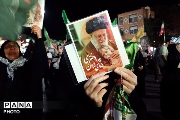 طنین دوباره شعارهای انقلابی در قلب ورامین