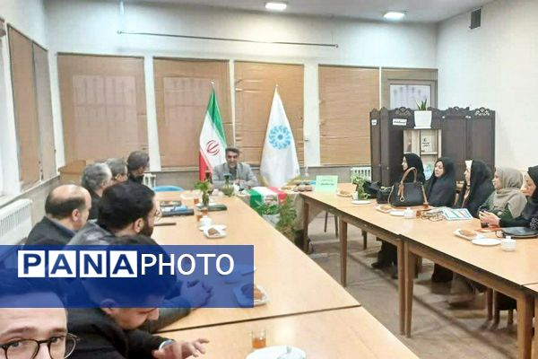 همزمان با دهه فجر، برگزاری برنامه‌های فرهنگی و کتابخوانی در کتابخانه پانزده خرداد پیشوا