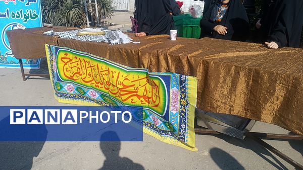 برپایی غرفه‌های فرهنگی به مناسبت میلاد امام زمان (عج) در نیشابور 