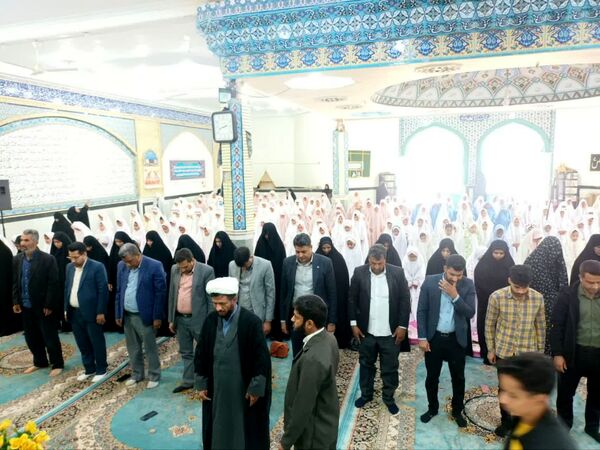 جشن تکلیف دانش‌آموزان دختر شهرستان فهرج 