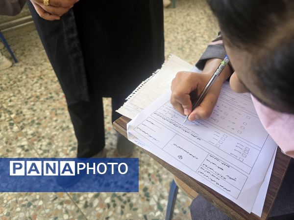 ششمی‌های دبستان کوثر حیدری در تکاپو امتحانات