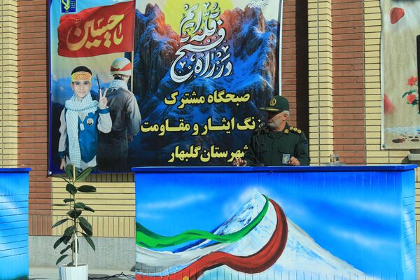نواختن زنگ مهر و ایثار در گلبهار