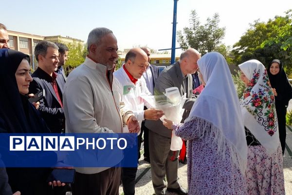 افتتاح همزمان ۵۱ زمین ورزشی در شهرستانهای استان تهران 