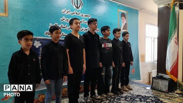 تجلیل از دانش‌آموزان برتر قرآنی شهرستان نظرآباد 