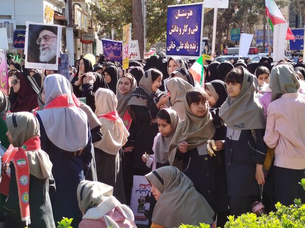 مردم کاشمر با گام‌های استوار در مسیر آرمان‌های انقلاب گام برداشتند 