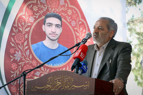 آیین گرامیداشت شهیدحسین فهمیده