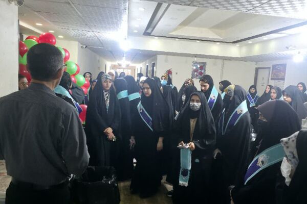 اعزام دانش‌آموزان دختر استان فارس به حج عمره