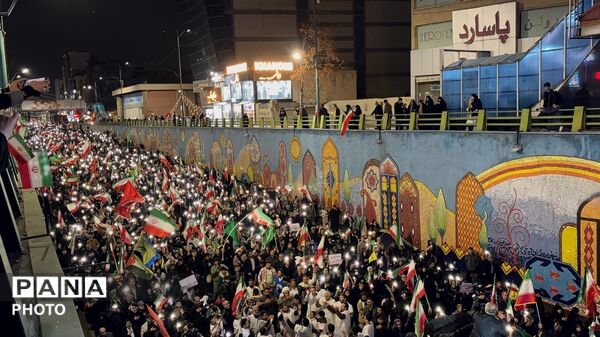 مبارزه مردم کرج  با دشمن آمریکای صهیونی در بیست‌وسوم  راهپیمایی
