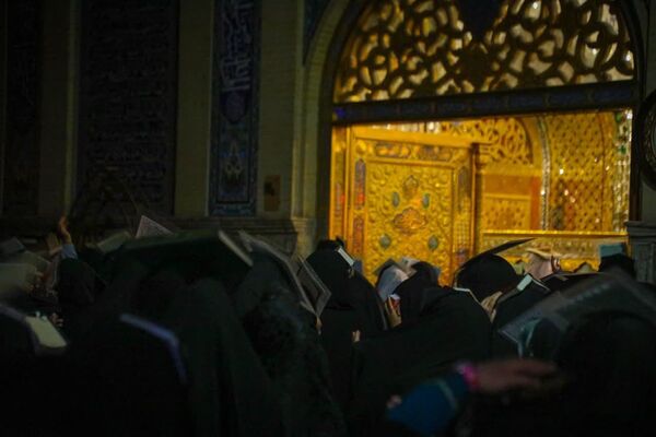احیای شب قدر در جوار حرم امامزاده سیدجعفر(ع) یزد