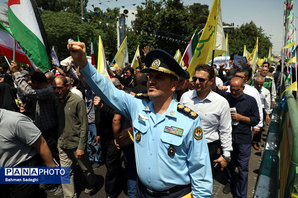 راهپیمایی مردمی علیه تهاجم رژیم صهیونیستی به ایران - تهران
