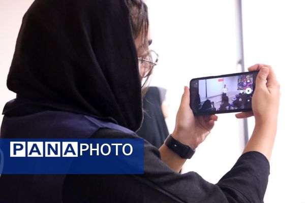 بازدید خبرنگاران پانا ناحیه یک و دو یزد از مرکز شماره ۹ آتشنشانی یزد