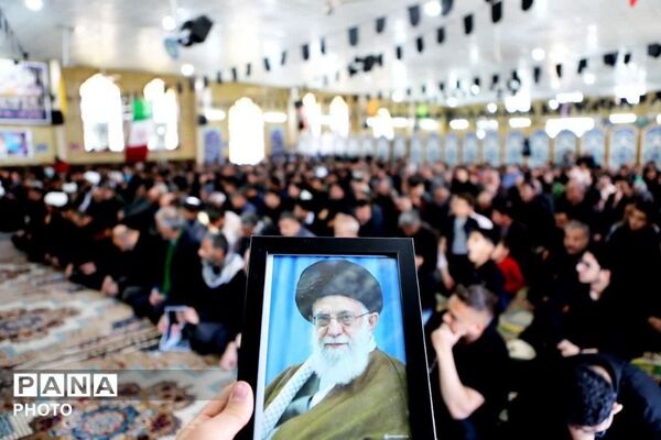 تجدید عهد با آرمان های رهبر شهید انقلاب در نماز جمعه فشافویه