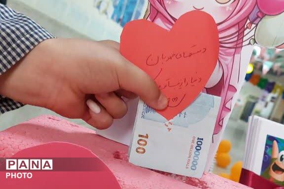 جشن عاطفه‌ها و جلوه‌ مهربانی در دبستان ستایش