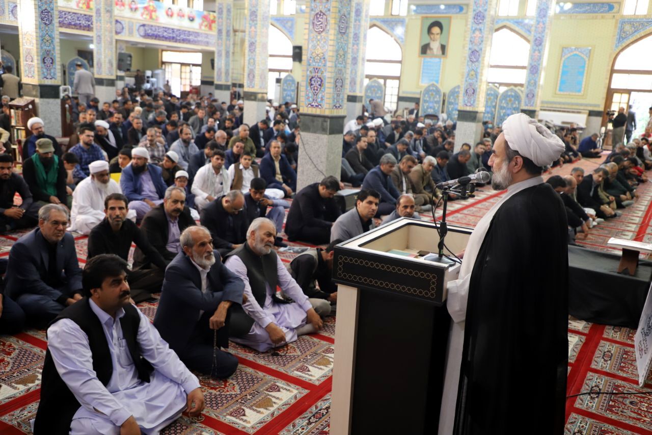 علی‌رغم غمی که با شهادت رئیس‌جمهور در دل داریم هرگز نگران آینده نیستیم