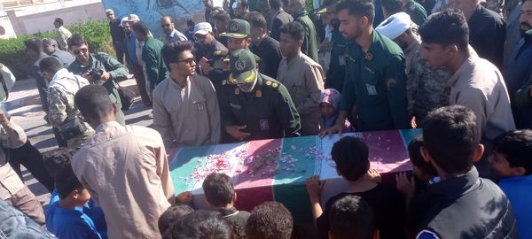 تشییع شهید گمنام در بوموسی 