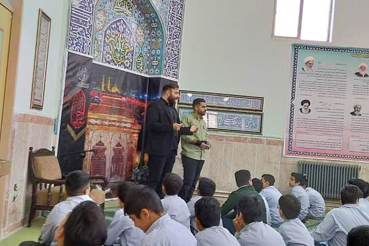طنین «یا فاطمه(س)» در مدرسه شهید چمران
