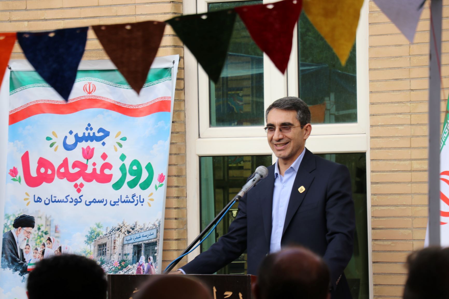 کودکستان‌ها باید به کانون‌های شادی و یادگیری لذت‌بخش تبدیل شوند