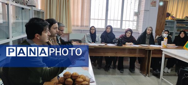 برگزاری کارگاه هدایت تحصیلی پایه نهم در دبیرستان فرزانگان شیروان