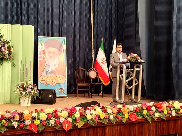 تجلیل از معلمان و معلمان پیشکسوت در بافق