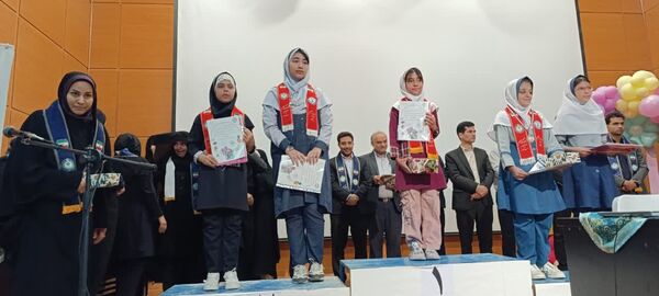 تجلیل از مقام آوران المپیاد رویش ناحیه یک