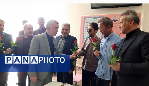 بازدید مدیر کل استان خراسان رضوی  از ستاد اسکان فرهنگیان ثامن 2