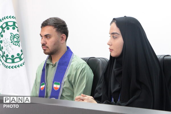 آئین تجلیل و تقدیر از دانش آموز خبرنگاران پانا همراه در رادیو پانا اسلامشهر