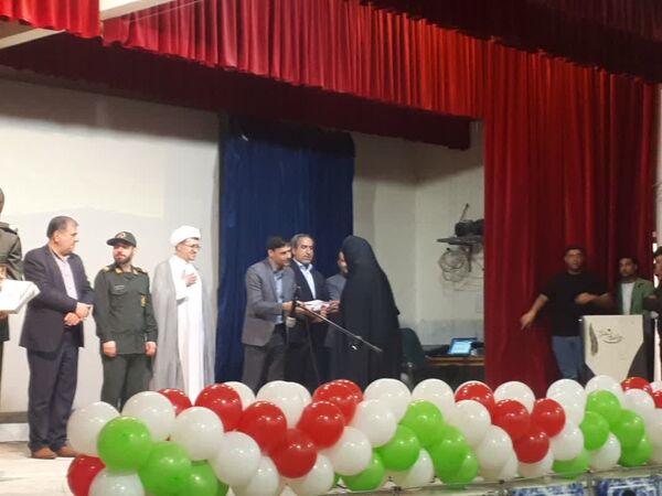 اختتامیه دومین جشنواره فرهنگی هنری شهید آرمان علی‌وردی در شهرستان میمه