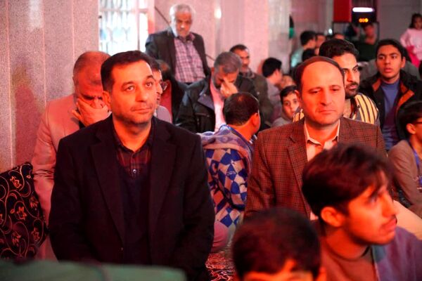  حس و حال معنوی دانش آموزان شرکت کننده در اعتکاف دانش آموزی مسجد مصلی طوقچی اصفهان
