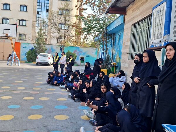 المپیاد ورزشی درون مدرسه ای در دبیرستان شهید قویدل