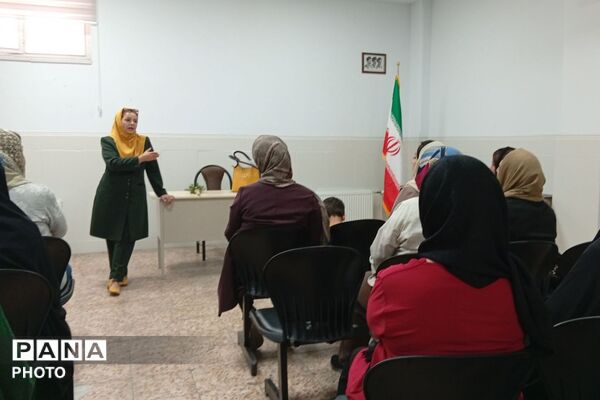 پیوند خانه و مدرسه در قاب دوربین