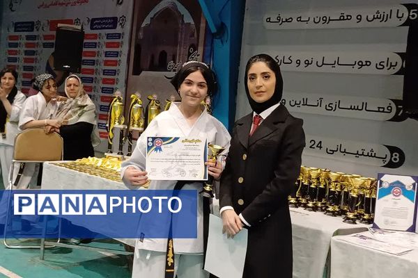 برگزاری مسابقات بانوان پرشین کیوکوشین قهرمانی استان تهران به میزبانی شهرستان ورامین 