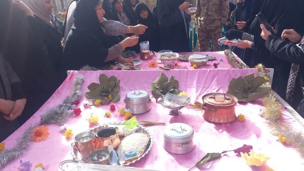 جشنی شاد و رنگین برای بانوان هنرمند شازند
