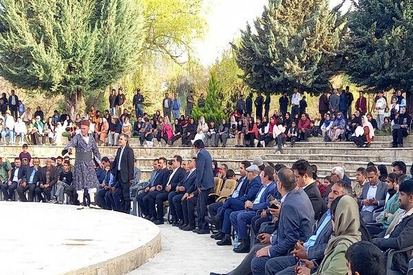 جشن نوروزگاه در پارک ساحلی یاسوج 
