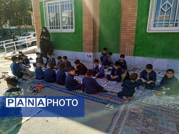 صبحانه سلامت در مدرسه مبین شهرستان شیروان