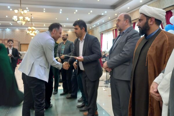 برگزاری آیین بزرگداشت مقام شامخ معلّم د شهرستان قرچک 