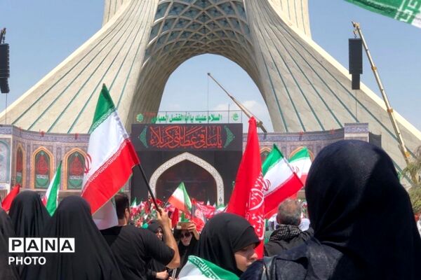 بدرقه‌ای به وسعت یک ملت؛ اشک، شکوه و تجدید عهد در آیین وداع با رهبر شهید انقلاب اسلامی