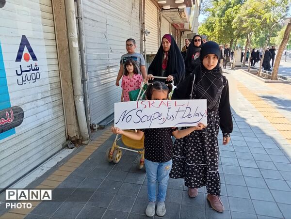 وداع حماسی با امام شهید در سایه‌سار حریم رضوی