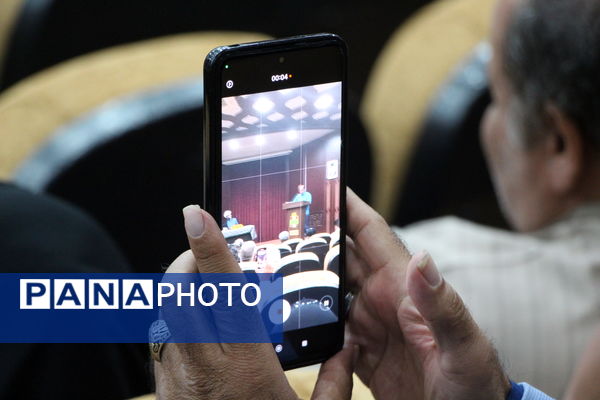 محفل قندشکن با طعم دفاع مقدس در یزد