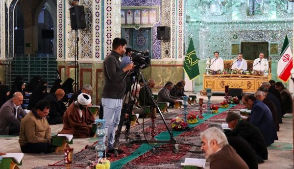 آیین ملی جزءخوانی قرآن کریم در آستان مقدس حضرت محمدهلال بن علی (ع)
