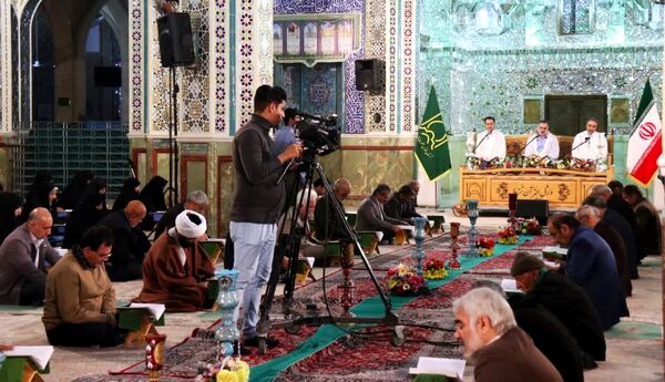 آیین ملی جزءخوانی قرآن کریم در آستان مقدس حضرت محمدهلال بن علی (ع)
